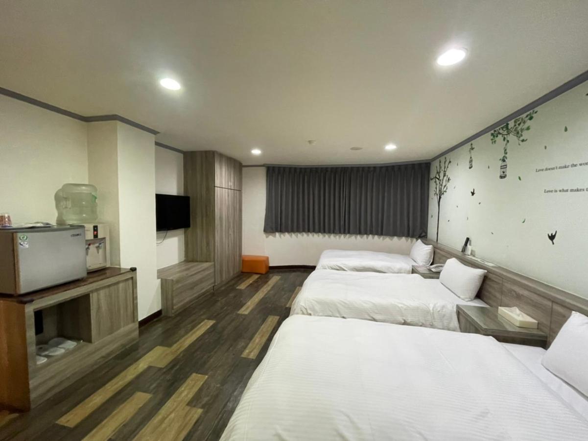A22 Wei Lu Hotel 薇旅 中レキ市 エクステリア 写真