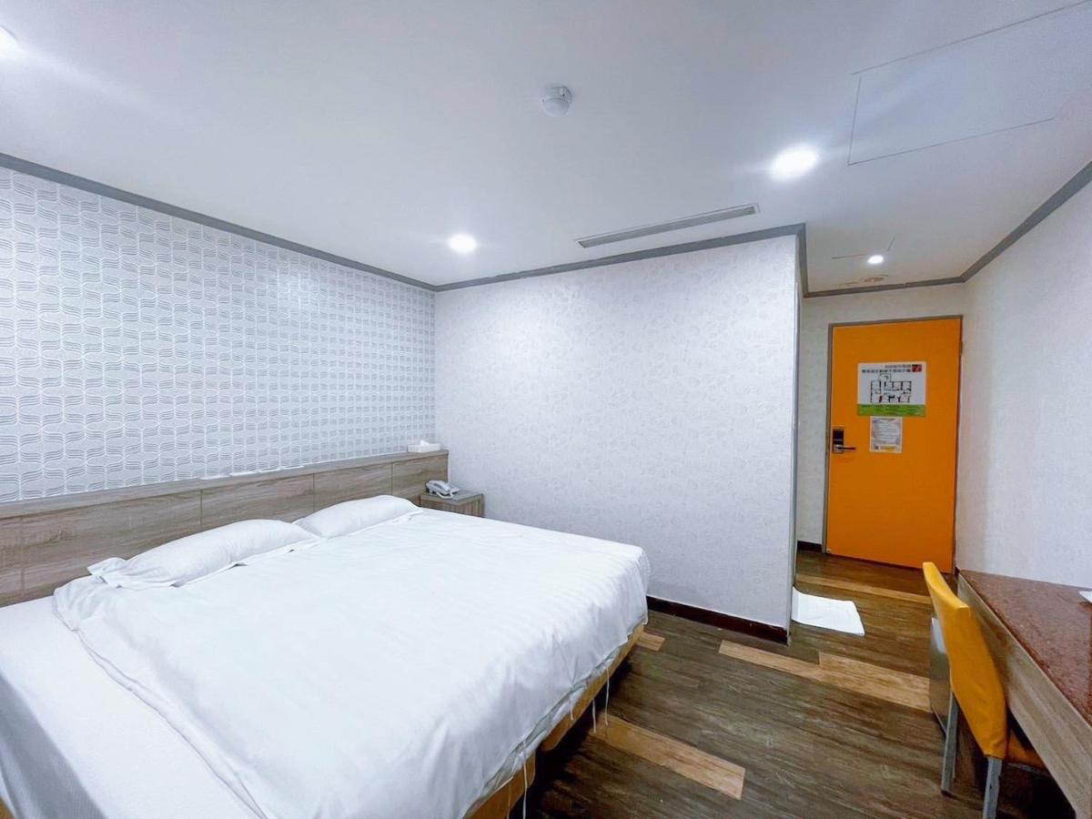 A22 Wei Lu Hotel 薇旅 中レキ市 エクステリア 写真