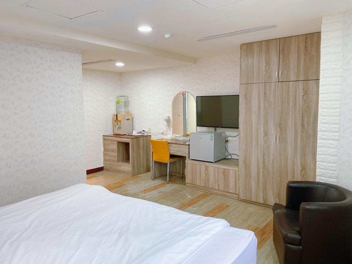 A22 Wei Lu Hotel 薇旅 中レキ市 エクステリア 写真