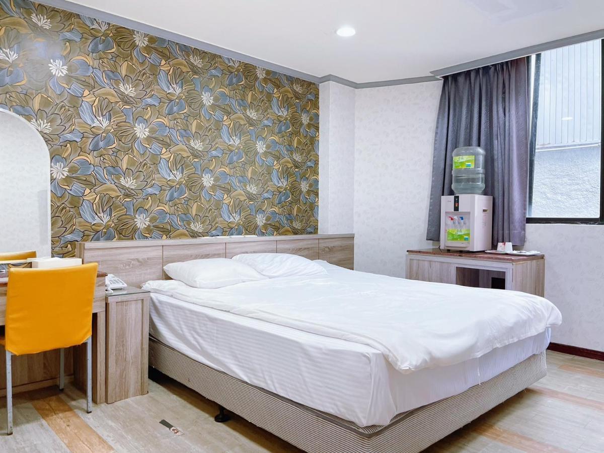 A22 Wei Lu Hotel 薇旅 中レキ市 エクステリア 写真